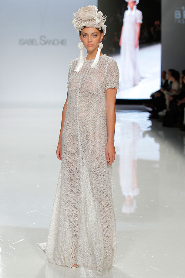 ilovebrides.pt Isabel Sanchis 2018 Barcelona Bridal Fashion Week 2017